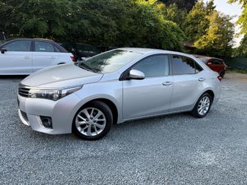 Toyota Corolla 1.6 Essence 132pk navigatiecamera*Garantie  beschikbaar voor biedingen