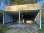 Metalen platen na afbraak
