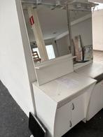 Badkamer kast met spiegel wit nieuw in doos 30, Huis en Inrichting, Ophalen, Zo goed als nieuw