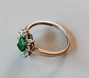 Ring Eeuwige Edelweiss met Smaragd en Diamanten  beschikbaar voor biedingen