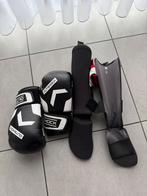 Gants de boxe et protège-tibias, Enlèvement, Gants de boxe