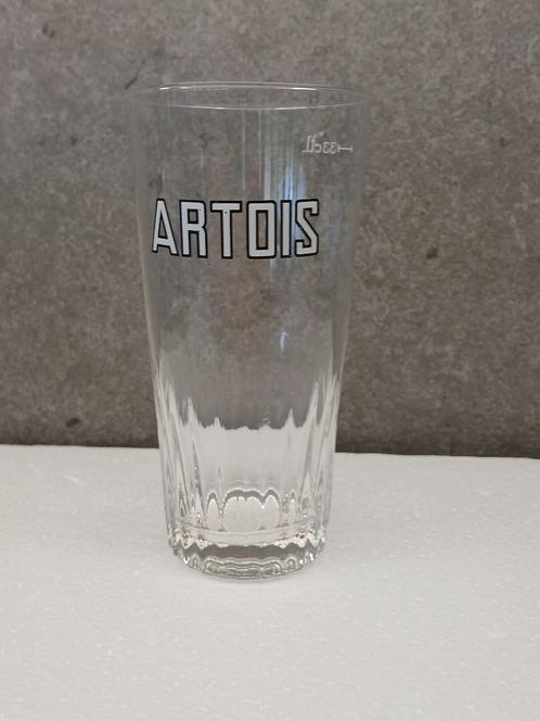 Oud ARTOIS glas van 33 cl van de STELLA ARTOIS brouwerij in, Verzamelen, Biermerken, Zo goed als nieuw, Glas of Glazen, Stella Artois