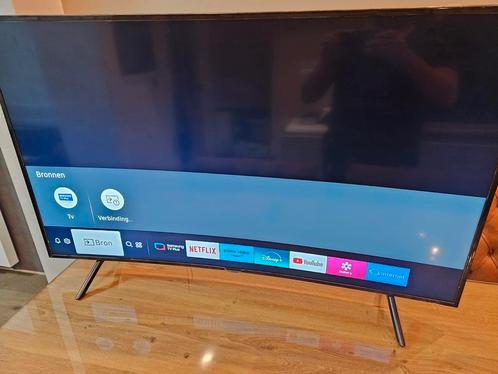 TÉLÉVISEUR INTELLIGENT UHD 4K INCURVÉ DE 55 POUCES DE SAMSUN, TV, Hi-fi & Vidéo, Télévisions, Comme neuf, LED, 100 cm ou plus