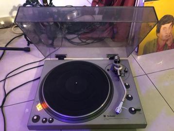 Tourne-disque Technics SL-1300