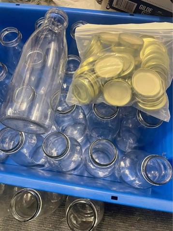 28 x 750ml Glazen Flessen beschikbaar voor biedingen