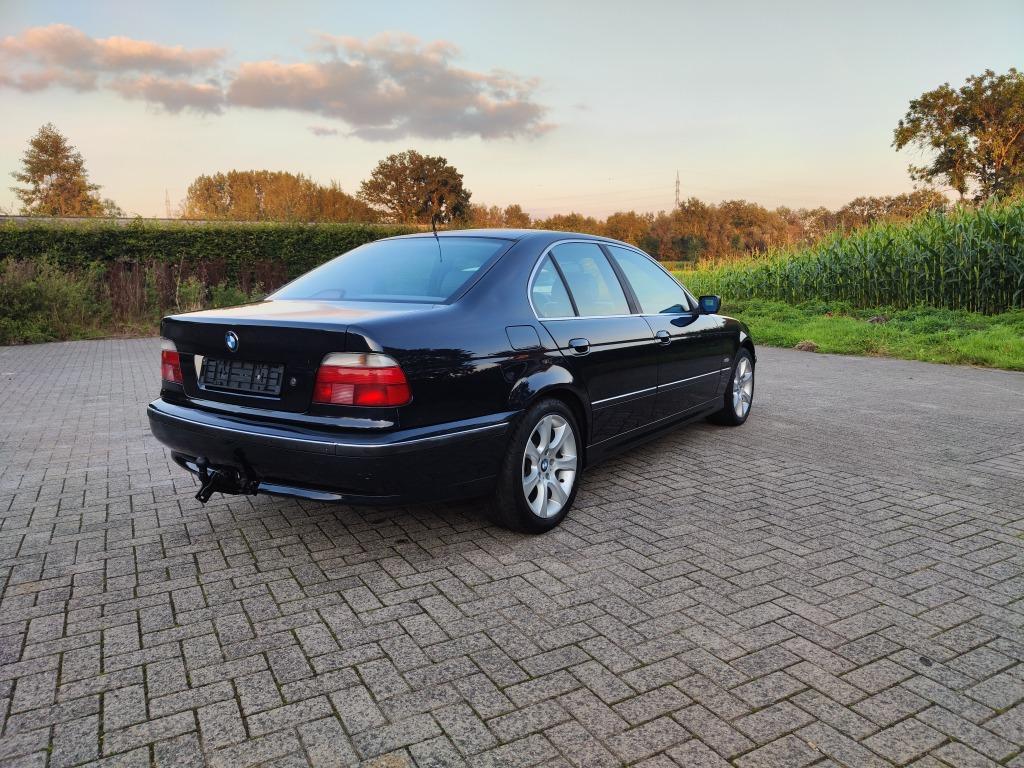 Bmw 525 automatic benzine. Van eerste eigenaar