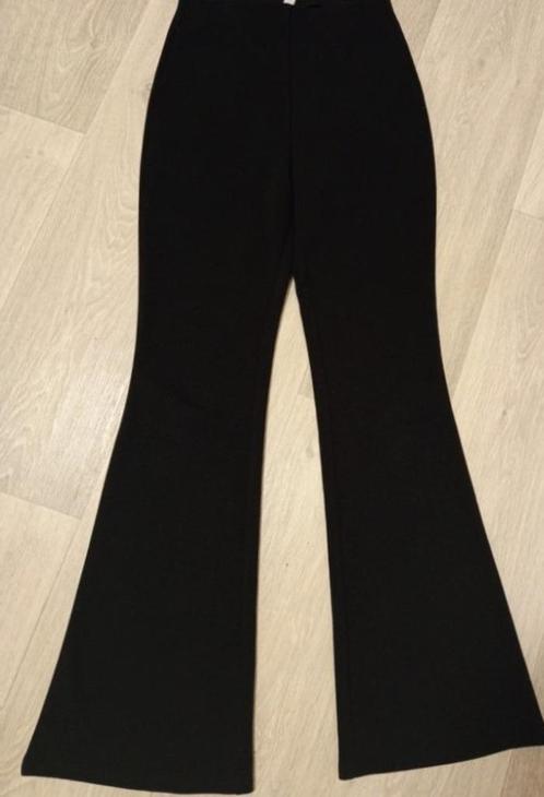 By Swan zwart afslankend lange broek wijde olifantenpijp S, Kleding | Dames, Broeken en Pantalons, Zo goed als nieuw, Maat 36 (S)