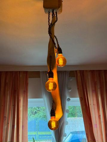 Lampe faite main par un artiste beschikbaar voor biedingen