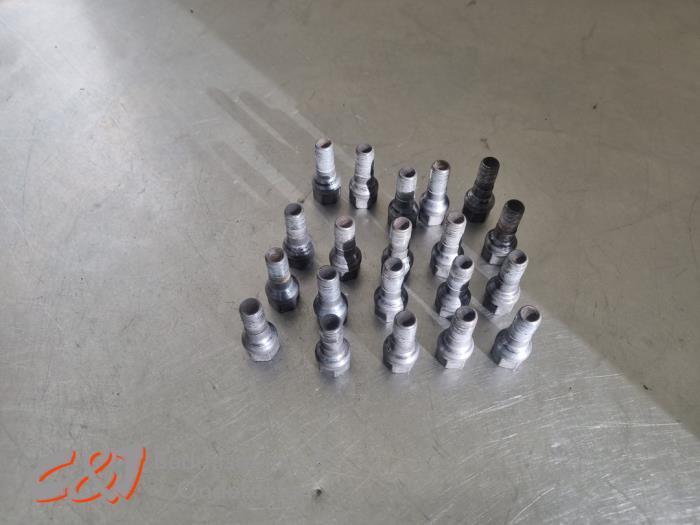 Wielbouten set van een Opel Combo, Auto-onderdelen, Remmen en Aandrijving, Opel, Gebruikt, 3 maanden garantie, Ophalen of Verzenden