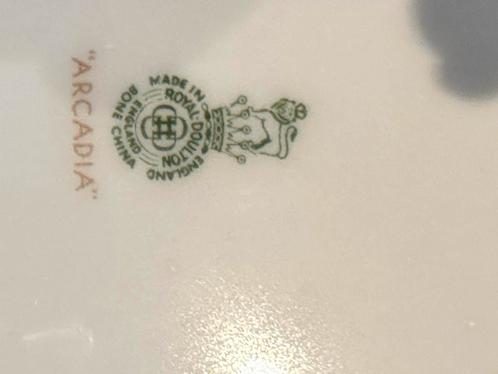 Arcadia Royal Doulton H4802 serviesset, Antiek en Kunst, Antiek | Porselein, Ophalen