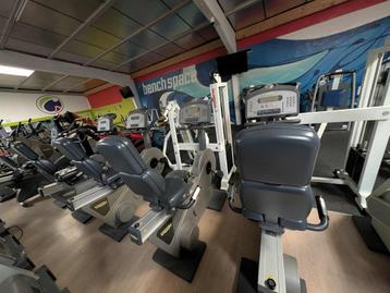Vélo Technogym Recline XT Pro 600 – Professionnel – Bon état beschikbaar voor biedingen