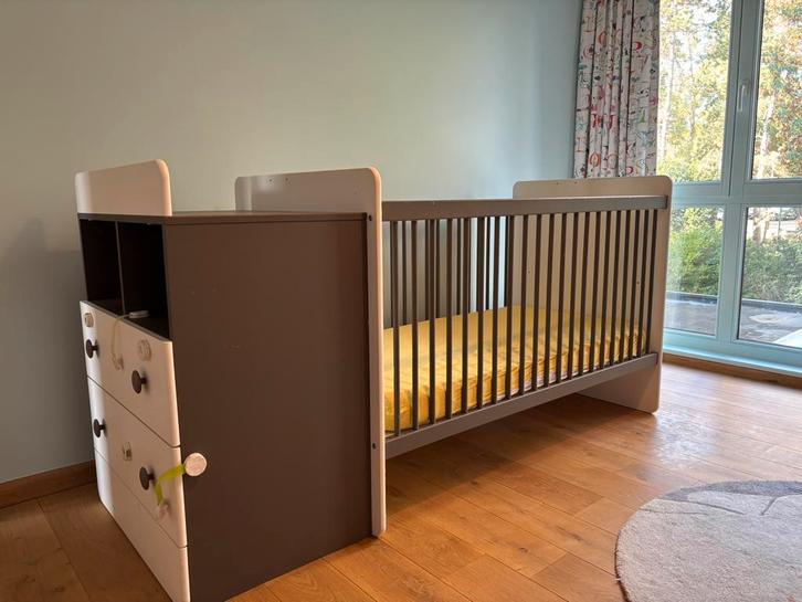 Combiné Lit bébé avec matelas, Transformable lit ado, Enfants & Bébés, Chambre d'enfant | Lits, Utilisé, Matelas, Enlèvement