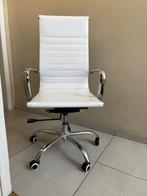 Witte bureaustoel, Ophalen, Bureaustoel
