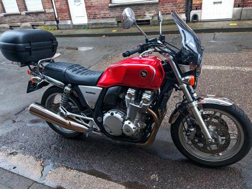 Honda Cb1100 ABS 2015 ONBERISPELIJKE STAAT, Motoren, Motoren | Honda, Particulier, Scooter, meer dan 35 kW, 4 cilinders, Ophalen