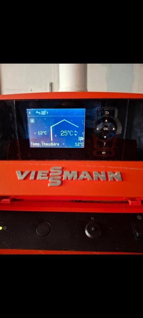 Viessmann vitoladens 300C oliecondensatie, Doe-het-zelf en Bouw, Verwarming en Radiatoren, Zo goed als nieuw, Cv-ketel of Combi-ketel