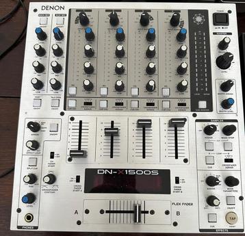 Table de mixage, 2 platines, 1 effector, Enlèvement, Comme neuf