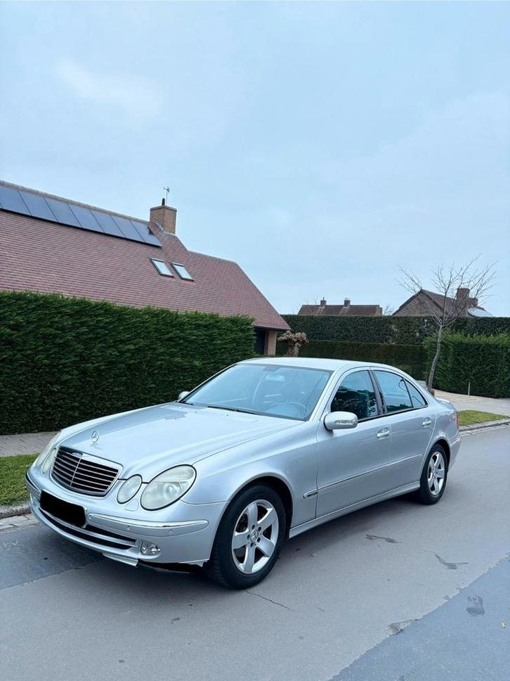Mercedes Benz E200 kompressor Automatish, Auto's, Mercedes-Benz, Particulier, Automaat, Ophalen