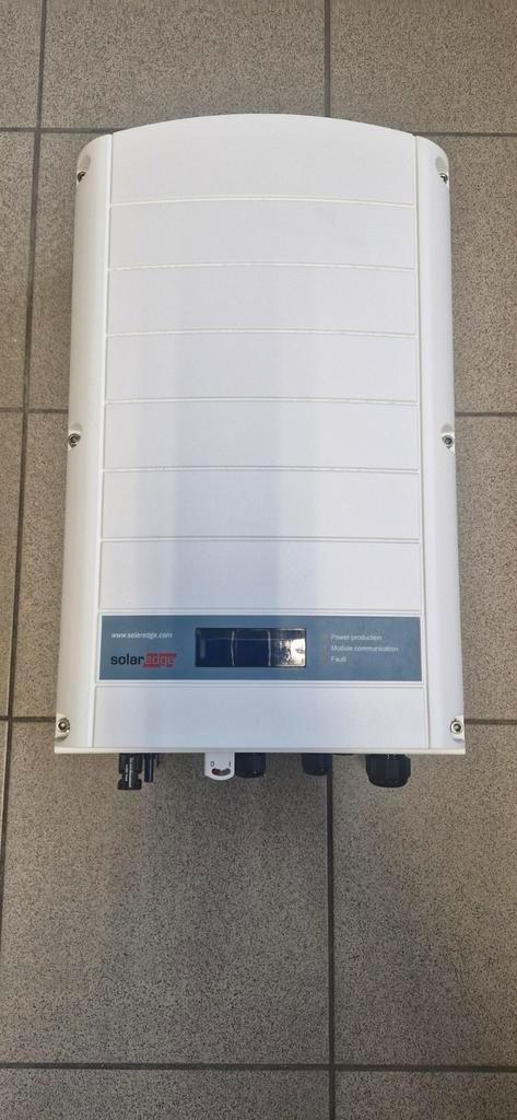 Solar edge omvormer SE3500, Doe-het-zelf en Bouw, Zonnepanelen en Toebehoren, Gebruikt, Ophalen
