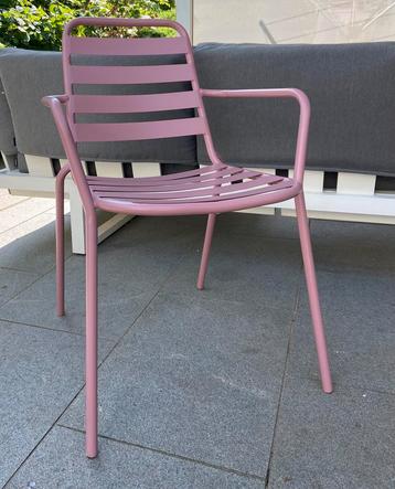 Roze metalen tuinstoel Napels Kwantum stapelbaar beschikbaar voor biedingen