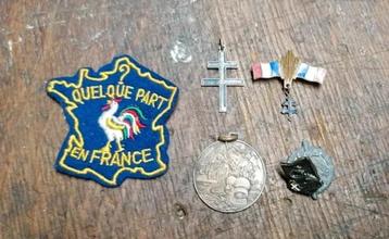 Militaire insignes uit de Tweede Wereldoorlog | All Fr beschikbaar voor biedingen