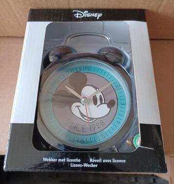 Disney wekker Mickey metaal beschikbaar voor biedingen
