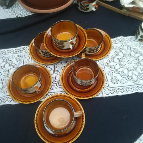 Boch Rambouillet - 6 tasses chocolat avec 6 sous tasses, Antiquités & Art, Antiquités | Services (vaisselle) pièces, Enlèvement ou Envoi