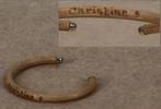 Bracelet avec inscription Christine, Enlèvement ou Envoi, Comme neuf, Autres couleurs, Bois