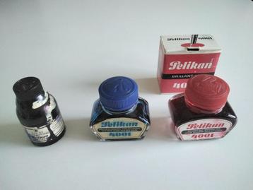 Oude flessen met zwart/rood/blauwe inkt (PELIKAN/WAGNER) beschikbaar voor biedingen