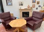 Setje bordeaux zetels met salontafel, Ophalen, Gebruikt, Kunststof