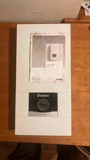 Elektrische doorstromer 18kw: vaillant electronic ved e 18/8 beschikbaar voor biedingen