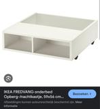 Lit Ikea Fredvang, tiroirs/table de chevet, 3 pièces disponi, Enlèvement ou Envoi, Neuf, 45 à 65 cm, Moins de 55 cm