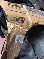 Aile avant droite golf, Enlèvement, Avant