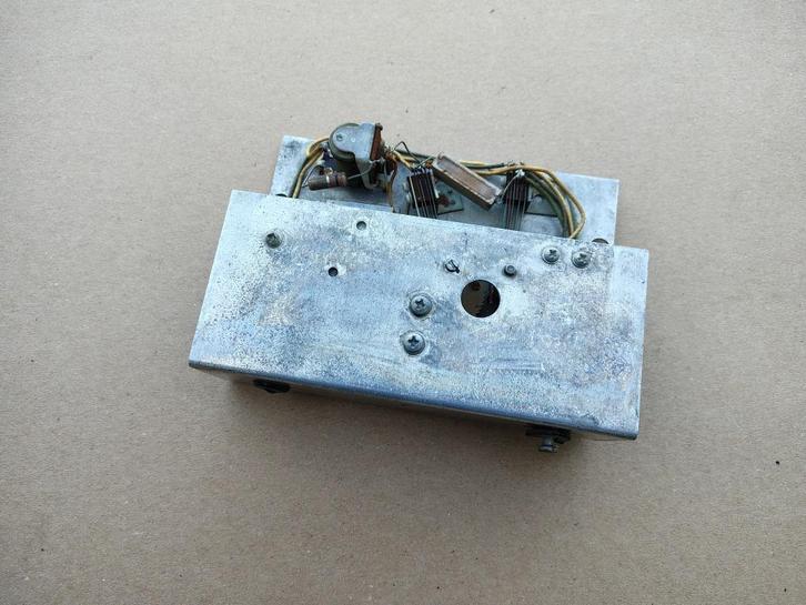 Credit Unit AMi F120 (1955) jukebox, Verzamelen, Automaten | Jukeboxen, Ami, Verzenden