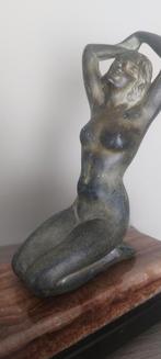 Art Deco-sculptuur van een badende dame ontworpen door Marti, Ophalen of Verzenden