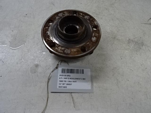 WIELNAAF RECHTS VOOR Audi Q3 (8UB / 8UG) (01-2011/12-2019), Auto-onderdelen, Remmen en Aandrijving, Audi, Gebruikt