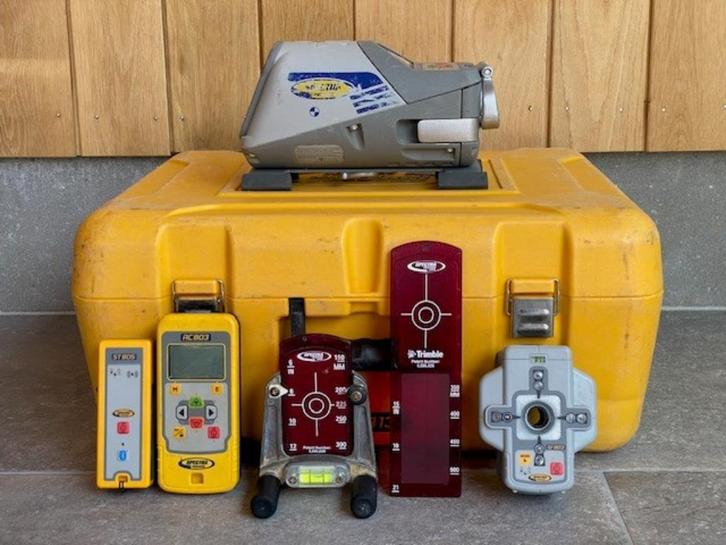 Gebr.rioollaser/pijplaser Spectra DG813 "RODE STRAAL" (IGST), Doe-het-zelf en Bouw, Gereedschap | Overige machines, Gebruikt, Ophalen of Verzenden
