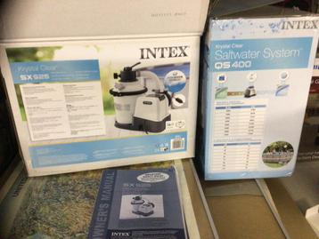 Bijna nieuwe Intex zandfilterpomp met zoutwater systeem  beschikbaar voor biedingen