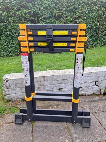 Telescopische ladder  beschikbaar voor biedingen