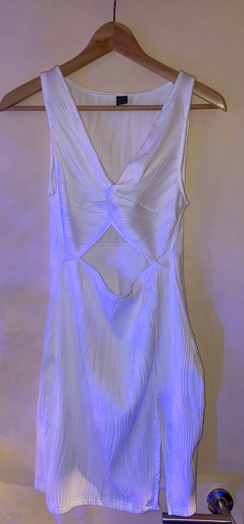 🔥 Witte jurk - niet gedragen wegens te groot, Kleding | Dames, Jurken, Zo goed als nieuw, Ophalen of Verzenden