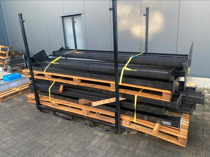 Staal constructie/ verdiepingsvloer zeer veel, Zakelijke goederen, Kantoor en Winkelinrichting | Magazijn, Stelling en Opslag