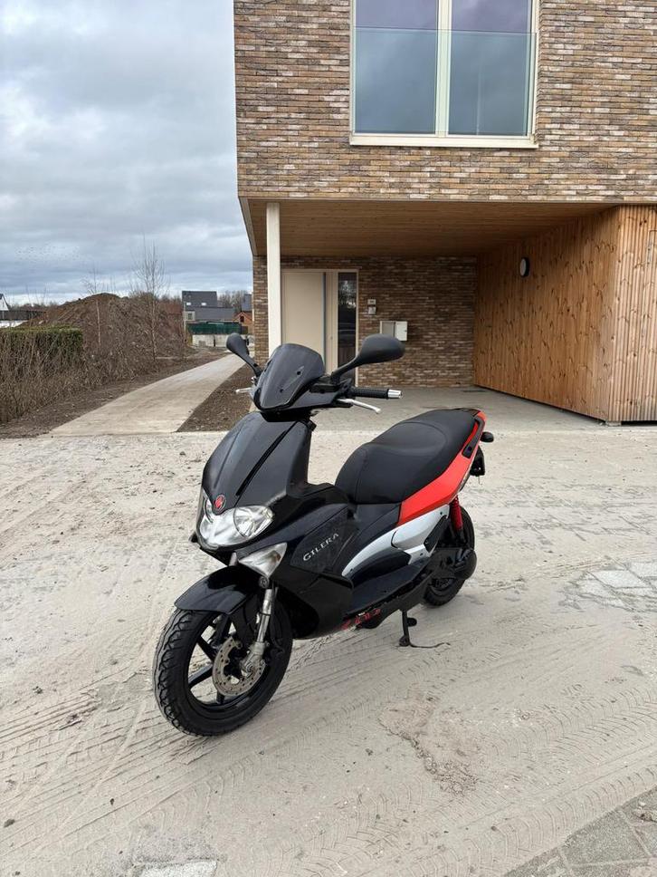 Gilera runner a classe 70cc, Vélos & Vélomoteurs, Scooters | Piaggio, Utilisé, Autres modèles, Classe A (25 km/h), Essence, Enlèvement