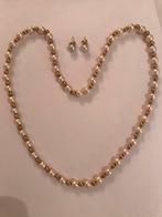 PARELKETTING EN GOUDEN PAREL MET OORBELLEN, Handtassen en Accessoires, Kettingen
