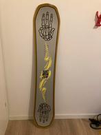 Snowboard Bataleon Evil Twin 149 cm + Burton bindingen (M), Sport en Fitness, Snowboarden, Ophalen, Gebruikt, Board
