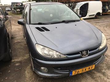 Voorbumper van een Peugeot 206 beschikbaar voor biedingen