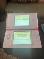 Nintendo ds lite, Games en Spelcomputers, Spelcomputers | Nintendo DS, Ophalen, Gebruikt, Roze, DS Lite