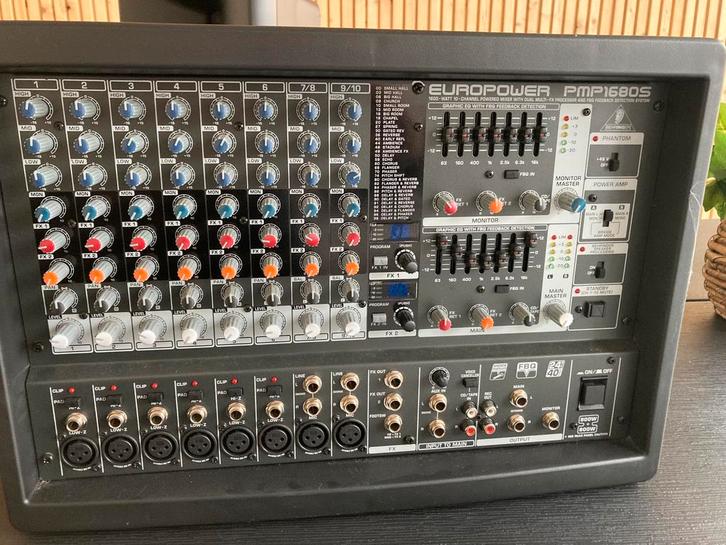 Behringer PMP1680s + 2 Peavey PV215 Topcombinatie!, Muziek en Instrumenten, Mengpanelen, Zo goed als nieuw, Ophalen