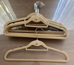 Kleerhangers 16 anti slip, Ophalen, Zo goed als nieuw