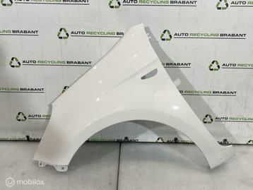 Voorscherm Links Hyundai i20 UD CLEAR WHITE 66311-1J000 beschikbaar voor biedingen