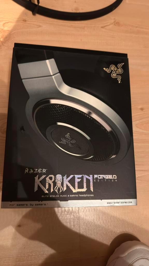 Razer Kraken Forged Edition, Computers en Software, Headsets, Zo goed als nieuw, Ophalen