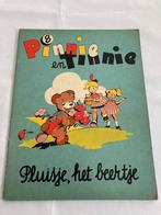 " Pinnie en Tinnie " nr 8 Pluisje het beertje dr H. Arnoldus, Gelezen, Arnoldus Henri, Ophalen of Verzenden, Eén stripboek